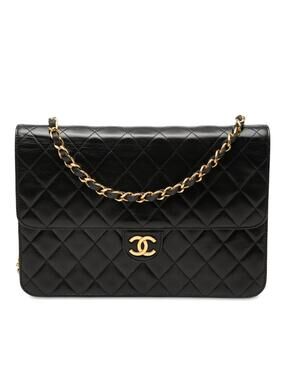Chanel Vintage Clutch With Chain #357257C36B